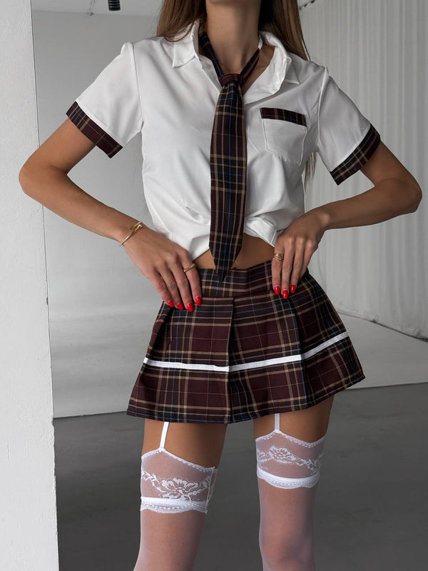 Костюм школярки з сорочкою та спідничкою